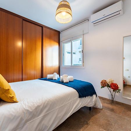 Malagasuite La Nogalera Holidays 托雷莫利诺斯 外观 照片
